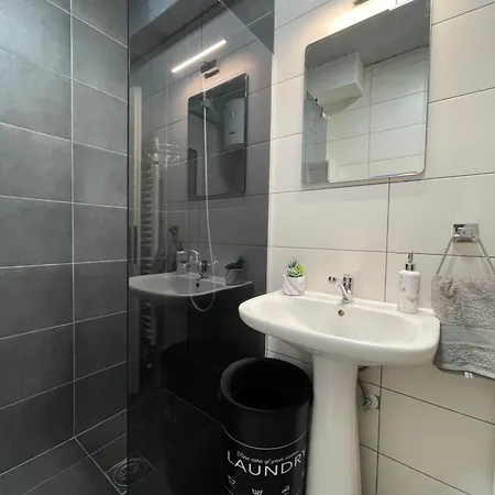 Jurukov Park Apartment